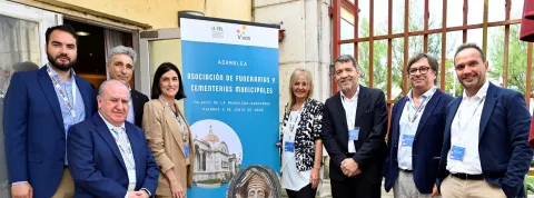 El Palacio de La Magdalena acoge la asamblea anual de la Asociación de Cementerios Municipales